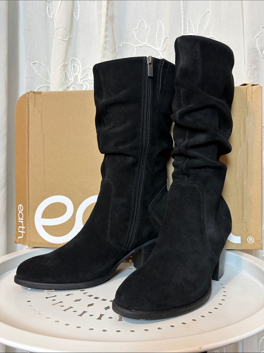 Earth Black Suede Slouch Mid-Calf Heeled Boots 9.5 *pleaser read